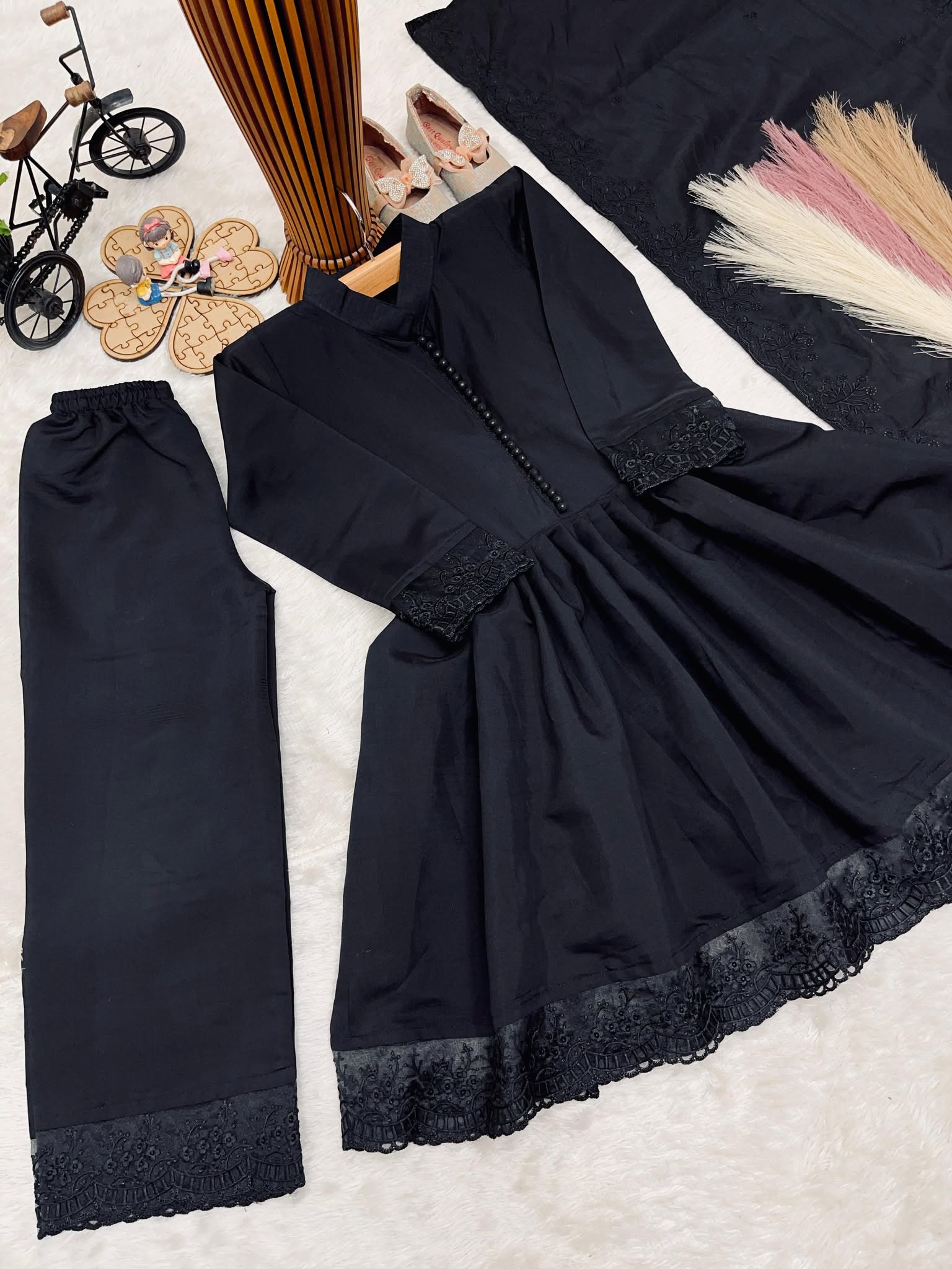 Code 004 photo 7