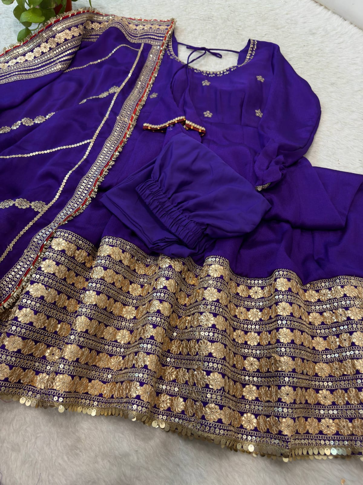 Code 025 photo 6